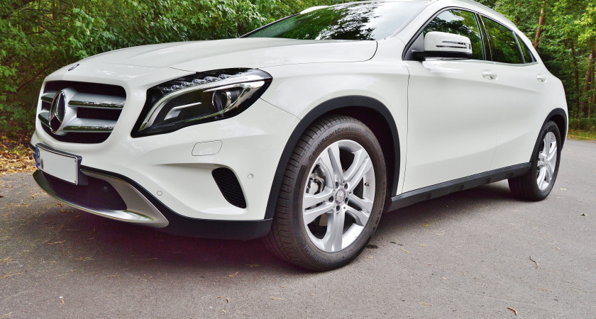 Гаишник рассказал: Почему ушлые водители покупают авто белого цвета?