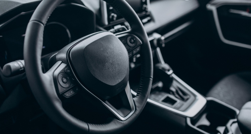 Моей АКБ уже восьмой год, а она работает как новая. У других не служит и трёх лет. Рассказываю, в чём главный секрет "долгожительства"