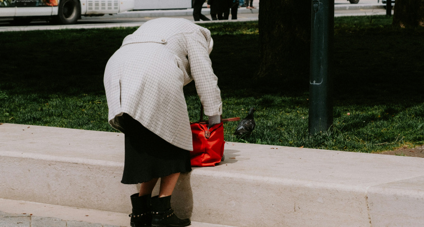 «Начнут проверять каждого». Что начала требовать от пенсионеров соцзащита