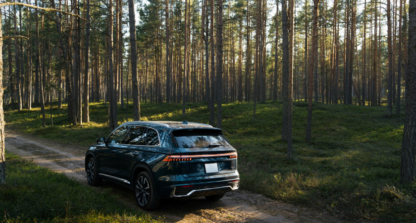 Категорически не советую: узнал у опытного механика, какие китайские машины не стоит покупать — он назвал 5 моделей