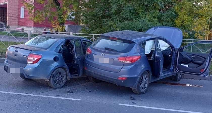 В Вологде два водителя пострадали в ДТП с легковушками
