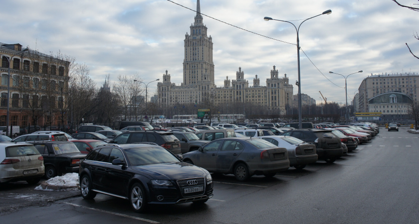 С 9 октября начнут лишать прав за вождение без куртки: водителей ждет новый сюрприз