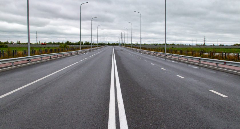 Сплошная линия на обочине: когда её можно пересекать? Ставим точку в вопросе