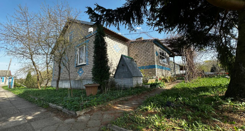 Зачем в домах на продажу хитрые строители отсыпают весь участок скалой: новый владелец узнает об этом только через 3 года