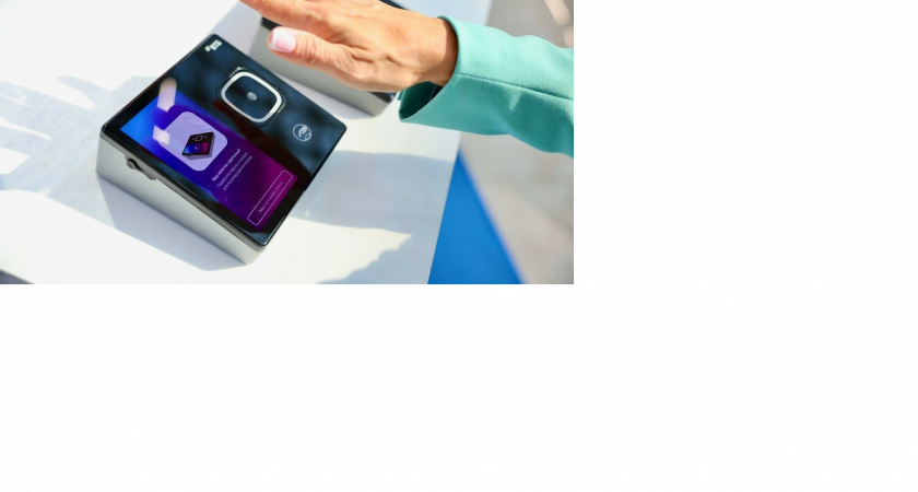 Возраст по биометрии: ВТБ и НСПК на "Финополисе" показали новый терминал