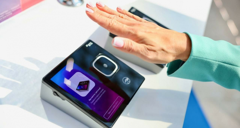 Биоэквайринг на "Финополисе": рисунок вен на ладони оплатит покупку