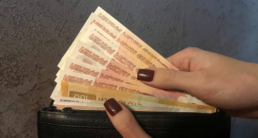 В 1984 году мама внесла 500 рублей на мою сберкнижку к моему 18-летию: сегодня пошла в Сбербанк, узнать, сколько мне сегодня полагается