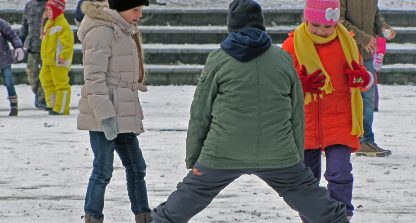 Почему финны и немцы даже в лютый мороз с радостью идут на работу, а дети в школу: хитрость, забытая в России
