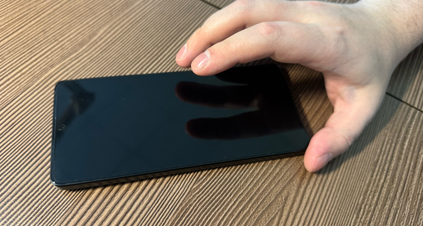 Не говорите эти фразы мошенникам по телефону, если хотите сберечь свои деньги