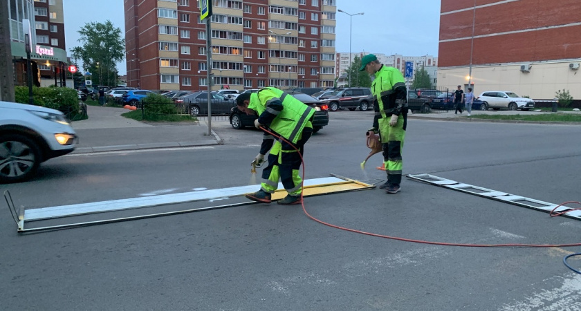 Верховный суд дал ответ на частый вопрос: сплошная линия на обочине справа и можно ли её пересекать