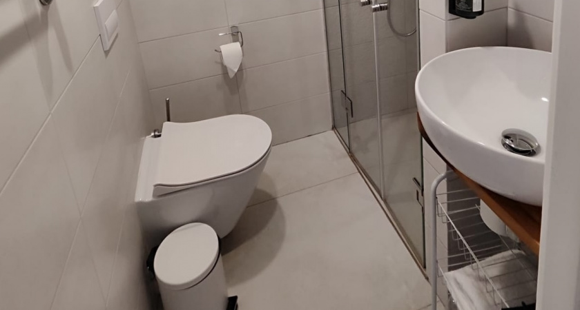 Залейте йод в унитаз: только неопытные хозяйки не знают этого - унитаз белее снега, даже соседи приходят посмотреть