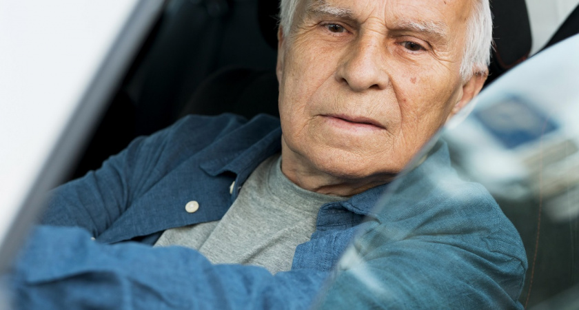 ГАИ озвучило официальное решение для пожилых водителей: до какого возраста можно ездить за рулем