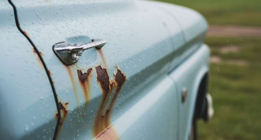 Всего 0 рублей и ржавчины не будет. Старый метод, который работает лучше антикора и стоит дешевле батона