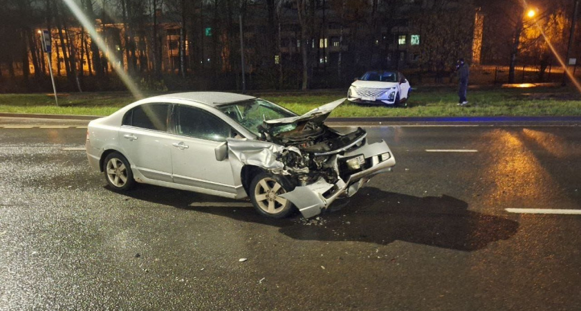 Три человека пострадали в аварии на Пошехонском шоссе в Вологде