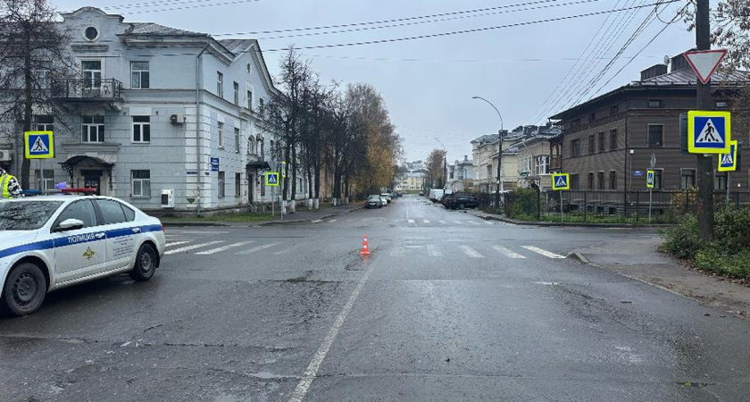 В Вологде водитель сбил подростка на "зебре" и скрылся