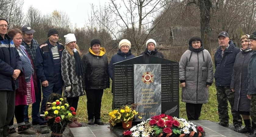 В Вологодской области жители на свои средства восстановили памятники фронтовикам