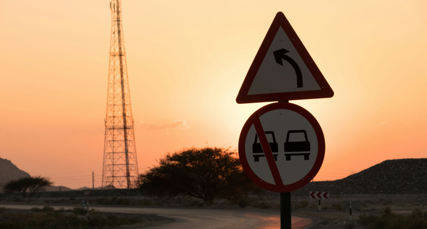 Где заканчивается действие знака «Обгон запрещён». Нюансы ПДД + мнение автоюриста