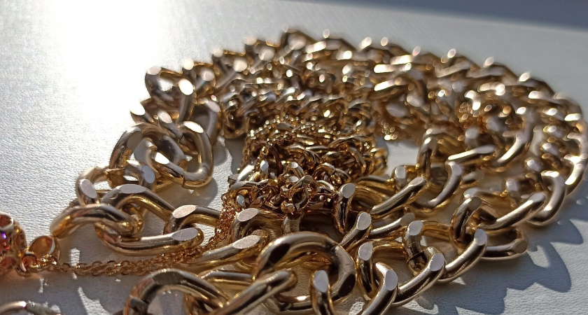 Житель Вологодской области попался на краже золота из квартиры, которую планировал снять