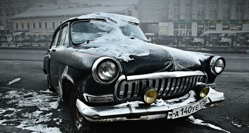 Увидел объявление о продаже «девятки» 1991 года с пробегом меньше 5 000 км — будто из капсулы времени: обнаружил бриллиант