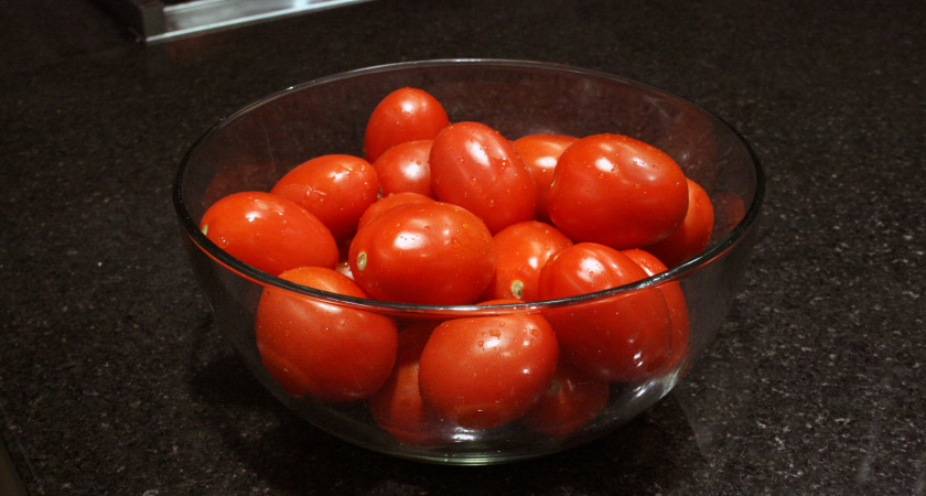 Отличный выбор для рассады: гиперурожайный сорт томатов, увешанный плодами, как новогодняя елка