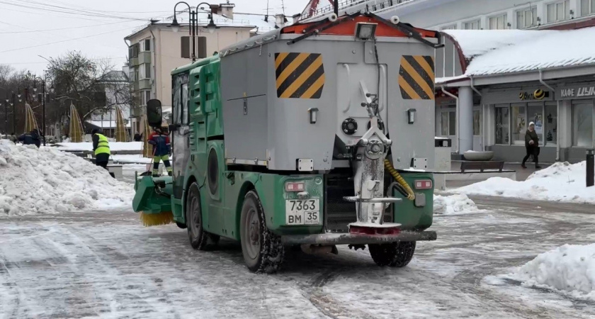 В Вологодской области зимнее содержание дорог переведено на усиленный режим
