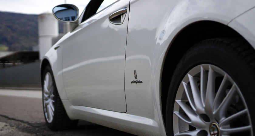 Верховный Суд решил, является ли наезд на сплошную нарушением