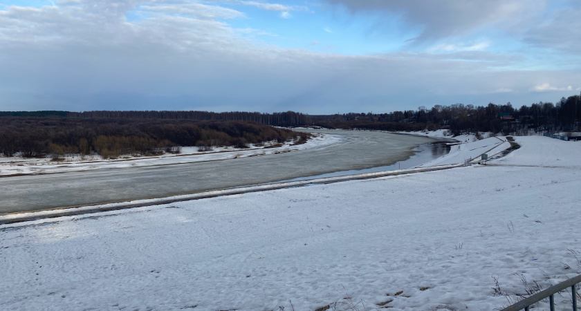 В Вологодской области вводятся запреты выхода на лед