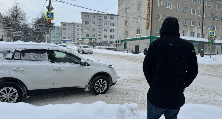 Верховный Суд постановил: необходимо ли водителю дождаться, пока пешеход полностью перейдёт дорогу, или можно ехать сразу