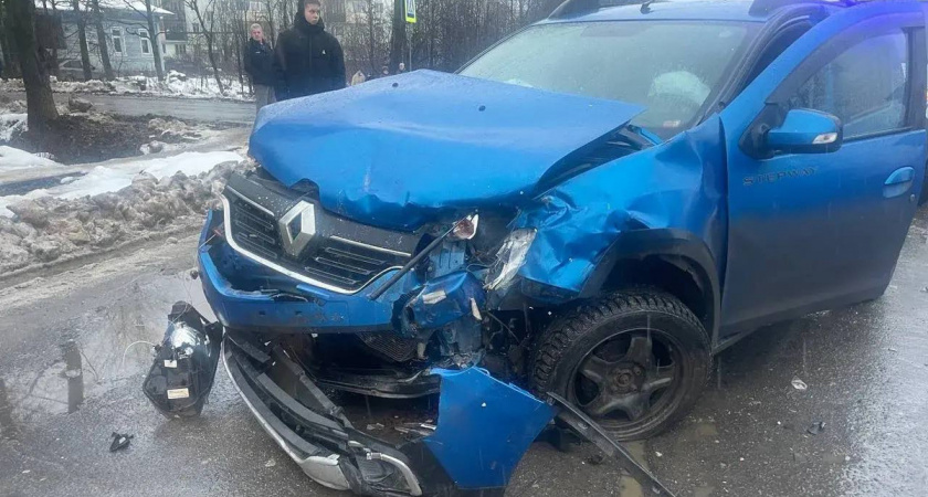 Ребенок пострадал в аварии под Вологдой после столкновения двух иномарок