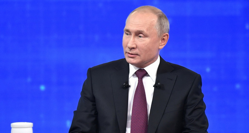 Владимир Путин пообещал совершенствовать меры поддержки семей с детьми