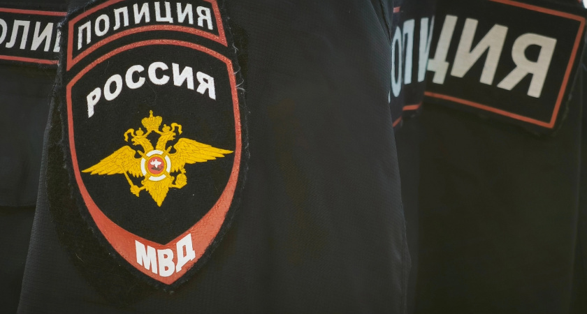 Мошенник под видом целителя обманул вологжанку на 12 тысяч рублей