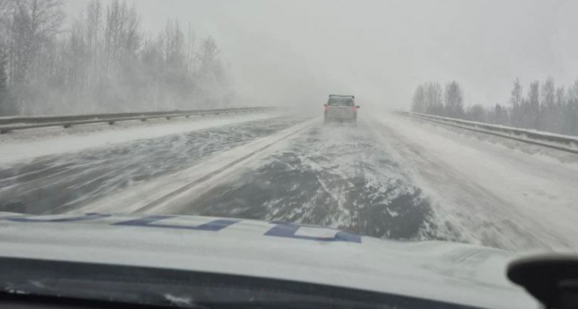 Губернатор Вологодской области поручил усилить контроль на дорогах из-за экстремальной погоды