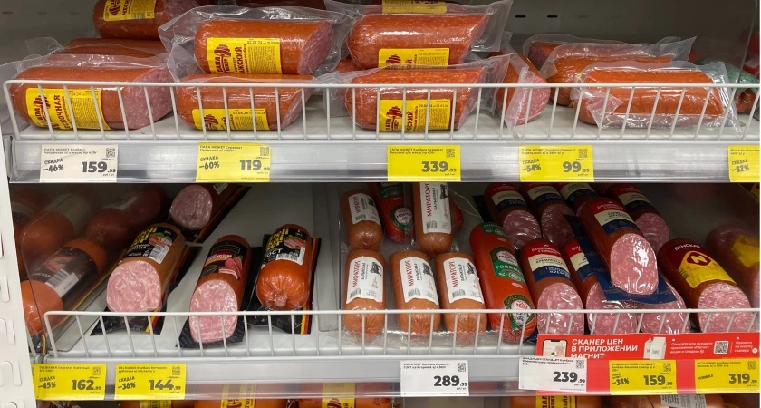 100% чистое мясо, никакой подделки: Роскачество назвало хорошую колбасу - хоть в салат, хоть на бутерброд