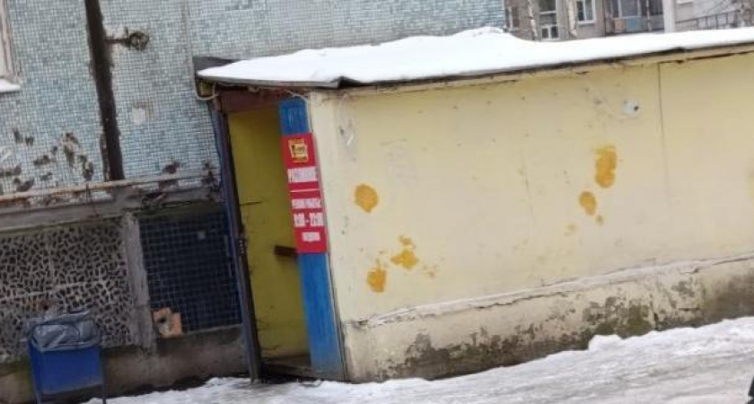 Жители Вологды засыпали власти жалобами, но "наливайка" продолжает работать