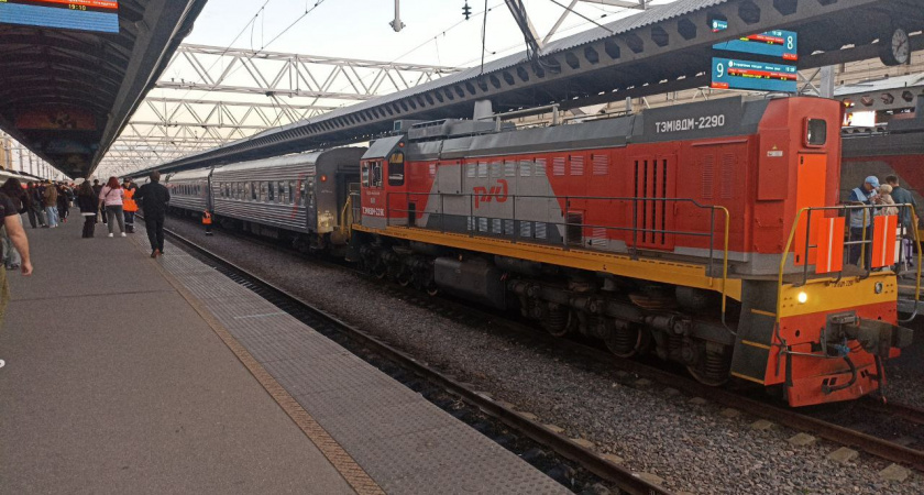 Почему пассажиры массово сдают билеты на плацкарт? Новые правила РЖД, которые возмутили многих