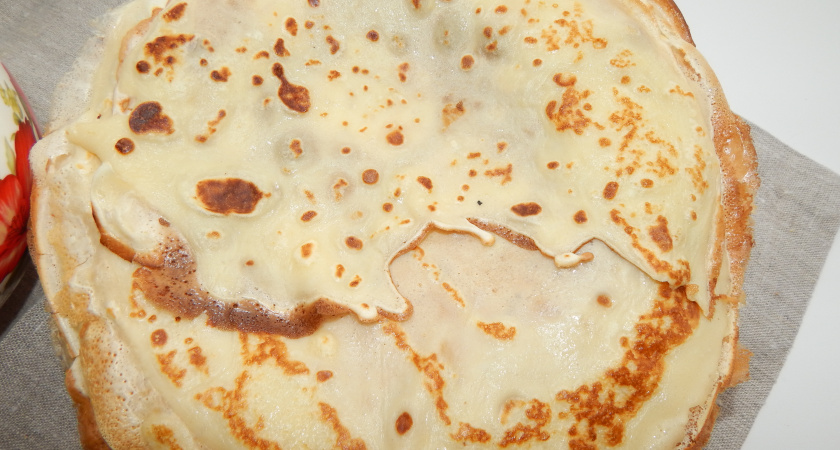 Напекла гору блинов на Масленицу! Готовим дома блины по вкуснейшему бабушкиному рецепту