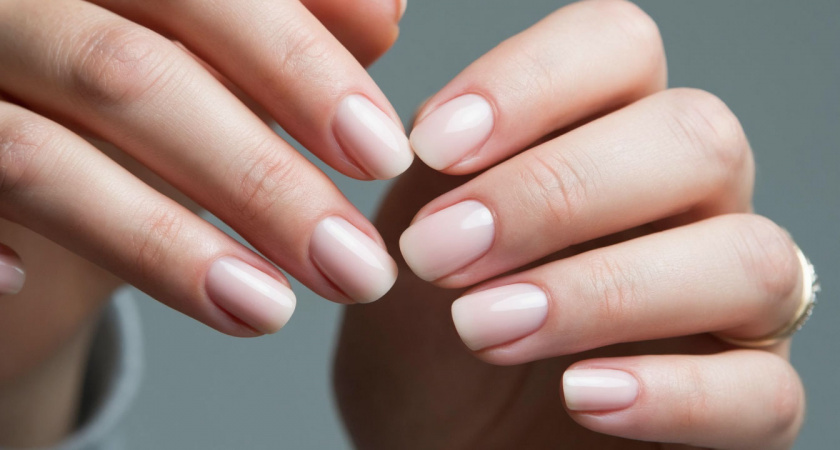 Мой лайфхак: ногти без единой трещинки — домашний «эликсир» делает их прочными как акрил, но без вреда