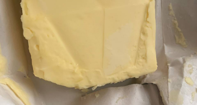 Гадость в ярких брикетах: Роскачество предупредило о марках популярного сливочного масла, которые лучше не брать