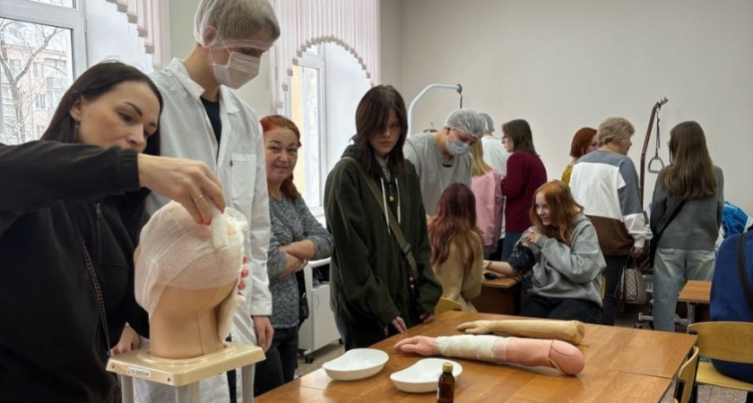 Вологодский медицинский колледж распахнул свои двери для школьников области