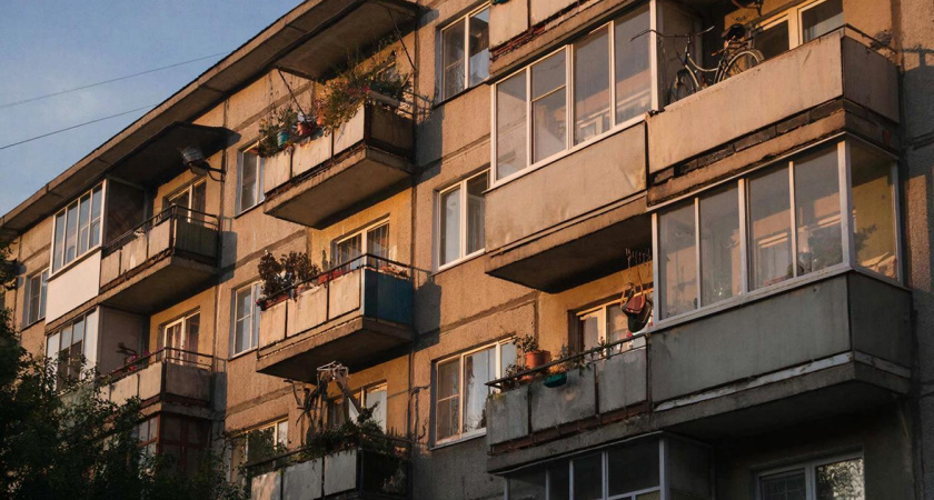 Новые нормы остекления балконов: какие штрафы могут ждать владельцев квартир в 2026 году