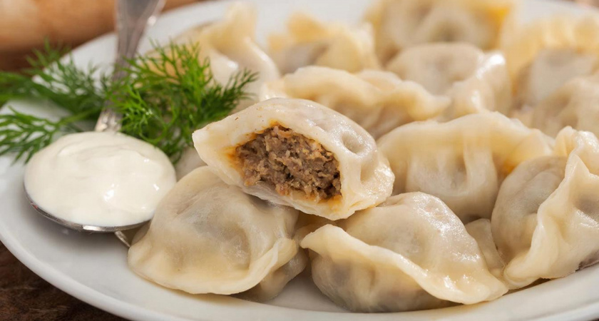 Тонкое, эластичное, не рвущееся: секреты идеального теста на пельмени — вы забудете все другие рецепты