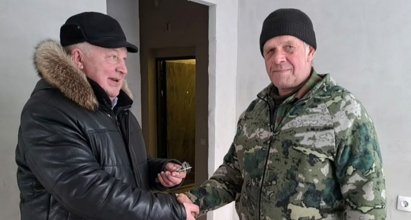 В Вологодской области погорельцы и жители аварийных домов получают квартиры в необычной постройке 