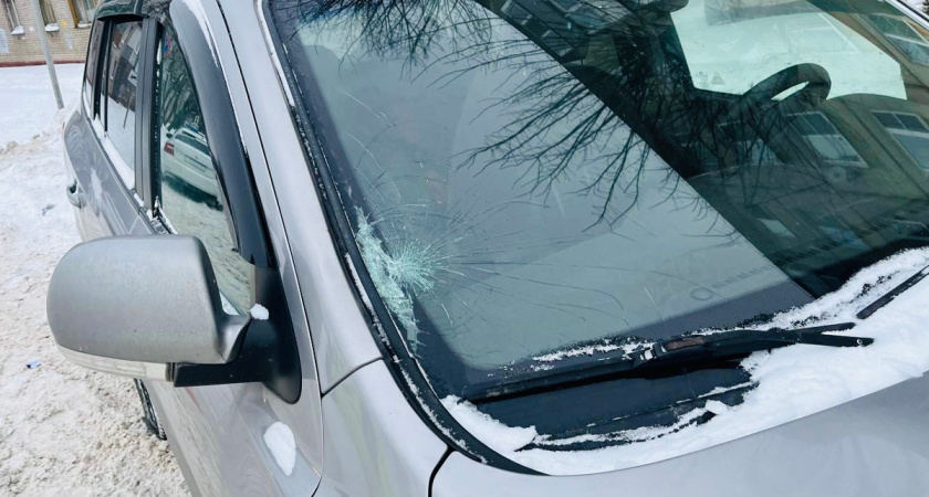 В Вологодской области водитель иномарки сбил 11-летнего подростка