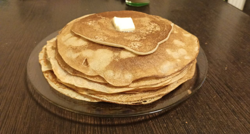 Масленица в самом разгаре: блины на 1 литре молока