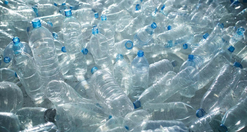 Берегу пятилитровые бутылки как сокровище: вот что из них реально можно сделать для идеального порядка дома