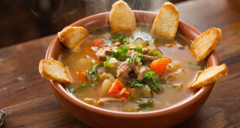 Такой суп любят даже дети: шеф-повар раскрыл секрет, как сделать суп вкуснее за счет воды