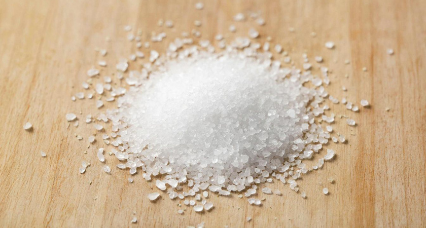 Смешайте соль с моющим средством для посуды — один раз попробуете и навсегда забудете о других способах