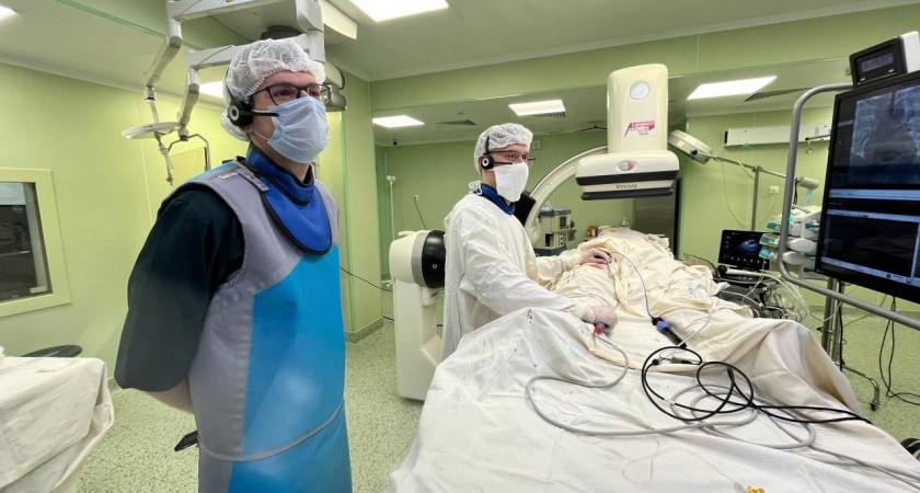 Сердце на паузе: как вологодские хирурги научились "выключать" пульс ради спасения жизни