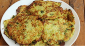 Кабачковые оладьи с секретом: для хруста и нежного вкуса кладу в них 1 ингредиент — никакой клейкости не будет