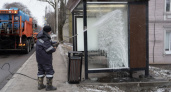 В Вологде начали мыть "умные" остановки и ограждения